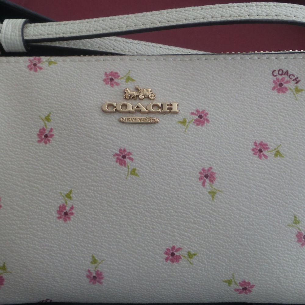 NWT Coach Flower Wristlet w/ Two Charms In Box